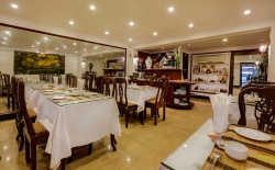 Restaurant , r2
