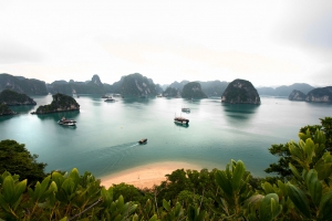 Package II: Hanoi – Halong bay – Hanoi ( 4Days 3Nights )