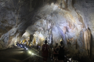 CONQUER 4.5KM OF PHONG NHA CAVE