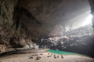 SWALLOW CAVE (HANG EN) TREKKING